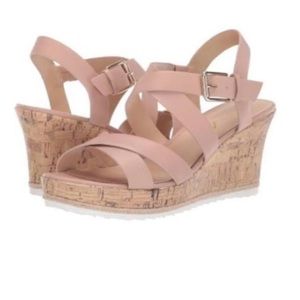 NWOT Unisa Sansi wedges Light Pink